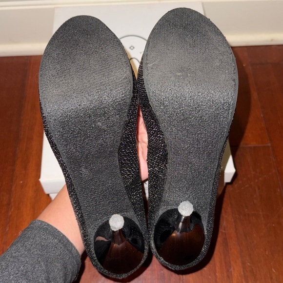 Steve Madden P-Vaneza Black Sequin Heels - Picture 4 of 5
